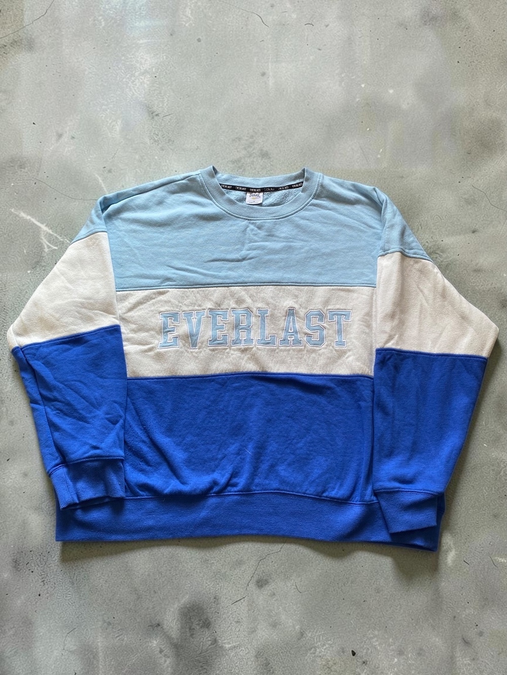 Everlast Mens 18 XL Crewneck Sweatshirt Colorblock Light Royal Blue White Fleece